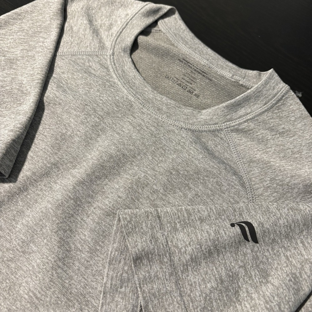 Fabletics Mens Small Performance T-Shirt Gray‎ Short Sleeve Athletic Activewear